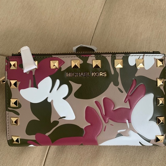 Michael Kors Handbags - Michael Kors studded double zipper leather wristlet